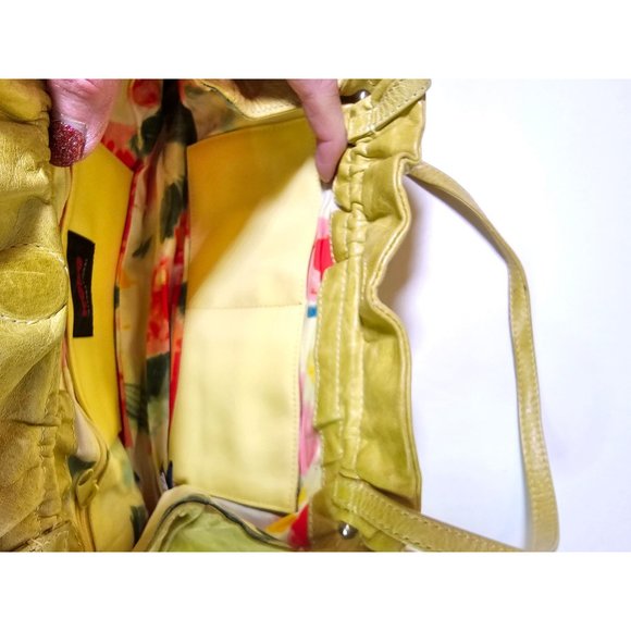 Hobo International Leather Handbag Shoulder Bag, Mustard Color, Magnet Closure - Picture 7 of 7